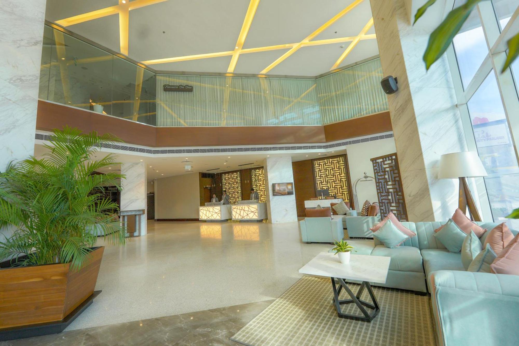 Gokulam Grand Trivandrum 特里凡得琅 外观 照片